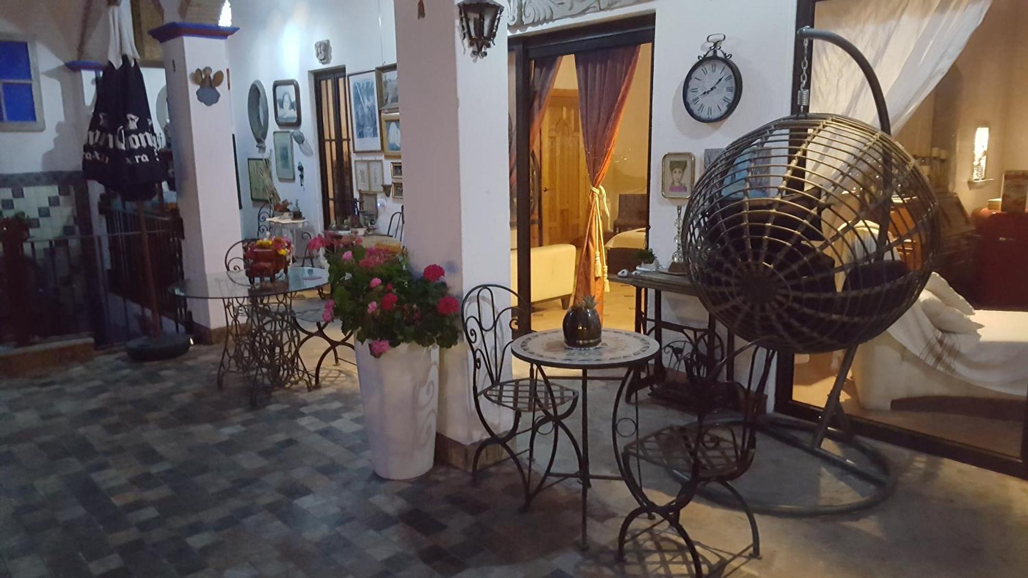 La Casona Azul Bed N Breakfast Santa Rosa de Jauregui Exterior photo