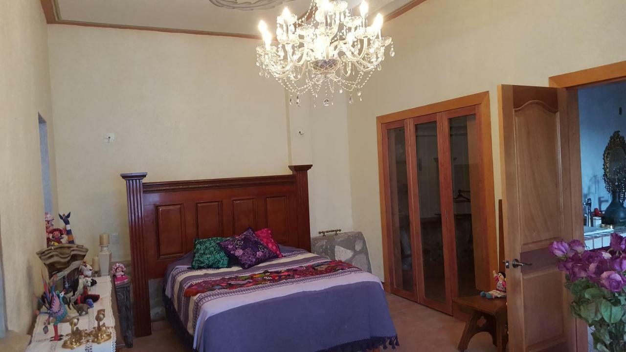 La Casona Azul Bed N Breakfast Santa Rosa de Jauregui Exterior photo