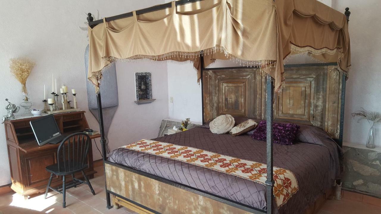 La Casona Azul Bed N Breakfast Santa Rosa de Jauregui Exterior photo