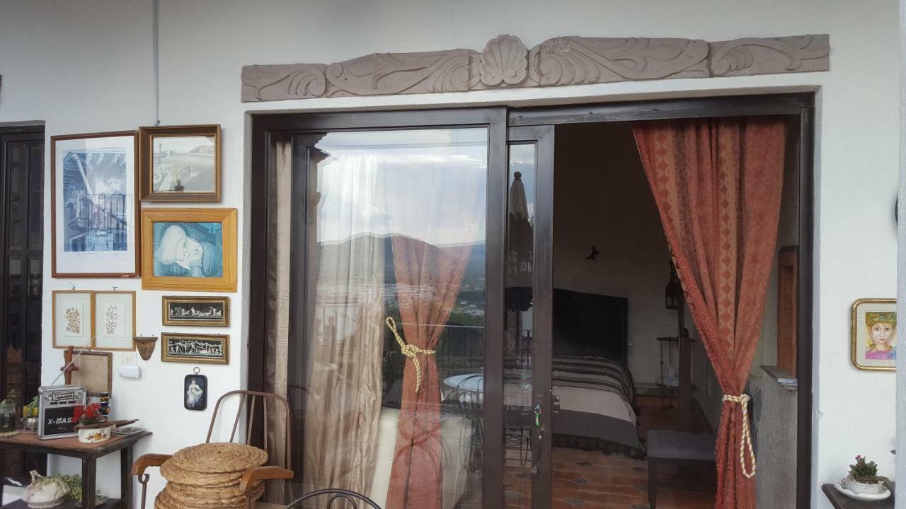 La Casona Azul Bed N Breakfast Santa Rosa de Jauregui Exterior photo