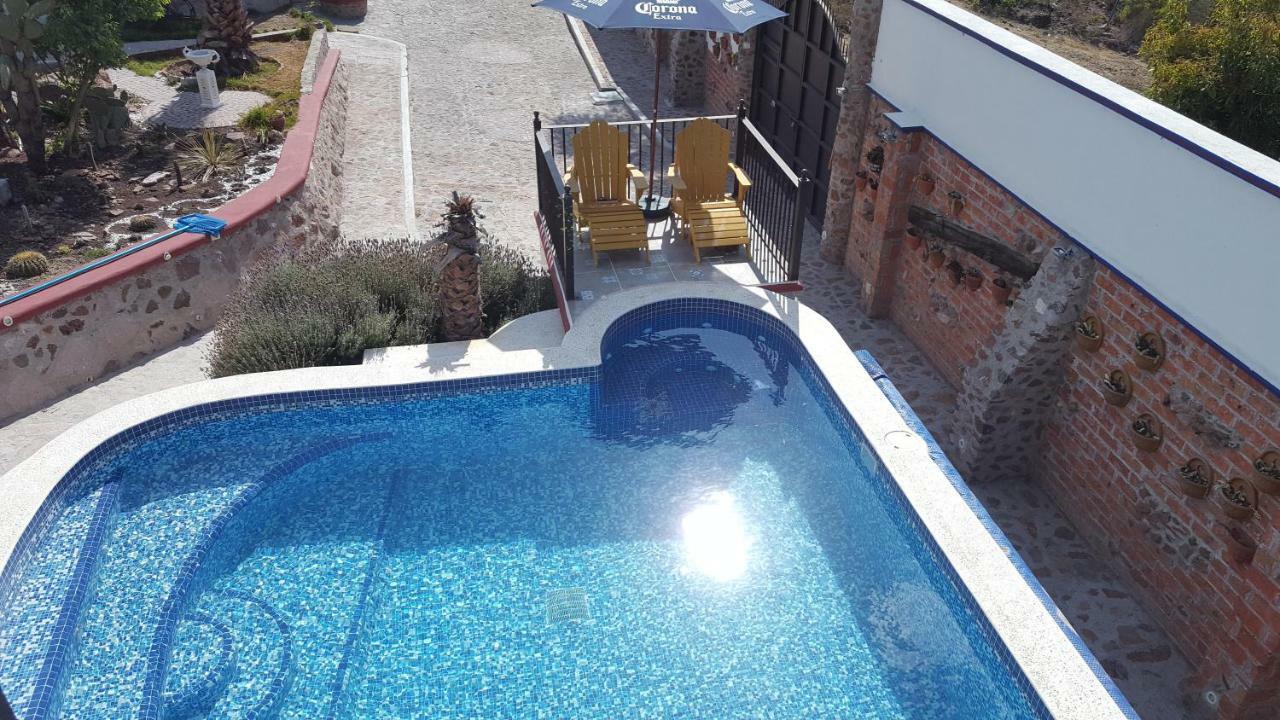 La Casona Azul Bed N Breakfast Santa Rosa de Jauregui Exterior photo